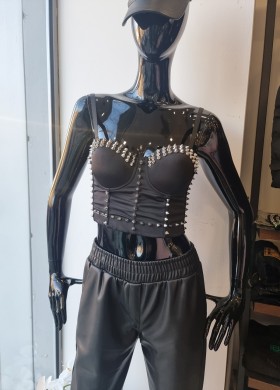 Бюстие с шипове