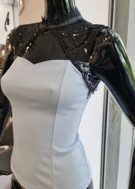 БЮСТИЕ СИНЬО С ДАНТЕЛА