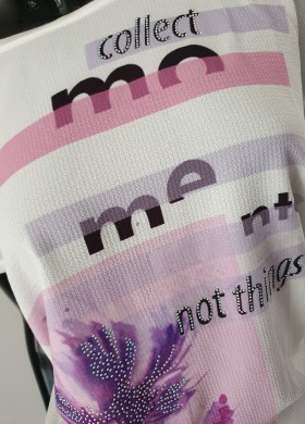 Блуза с цвете