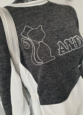 Блуза с котка