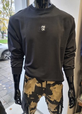 Блуза с лента на гърба