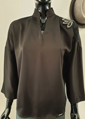 Блуза MISS CHIC черна