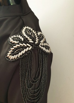 Блуза MISS CHIC черна