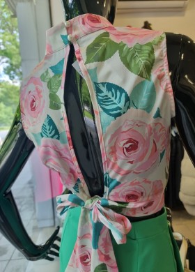 Блузка с гол гръб рози