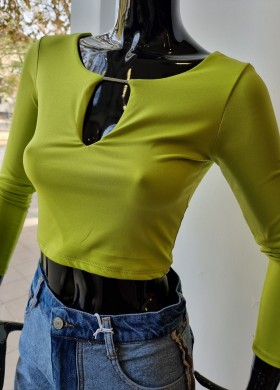 Блузка в неон зелено