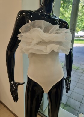 Боди с бял тюл