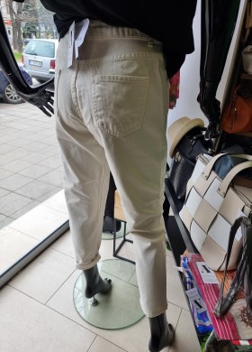 Дънки бежови