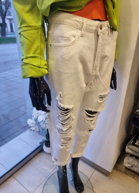 Дънки бели накъсани