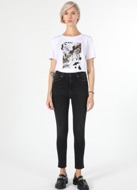 Дънки COLINS по тялото