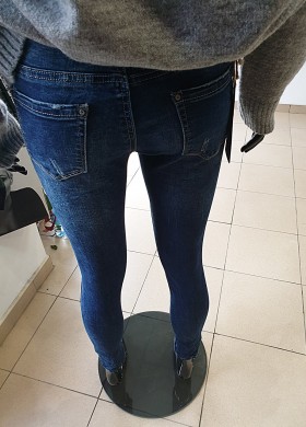 Дънки с капзи и мрежа