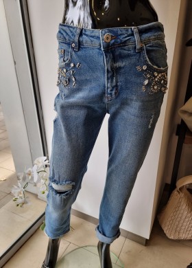 Дънки KAROL с камъни