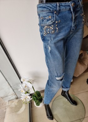 Дънки KAROL с камъни