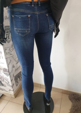 Дънки с колан