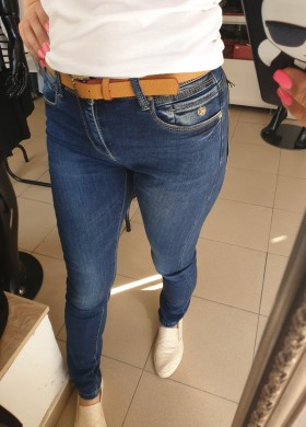 Дънки с колан