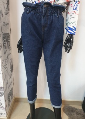 Дънки с ластик в кръста