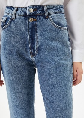 Дънки Mom с висока талия