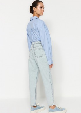 Дънки Mom-Fit с висока талия