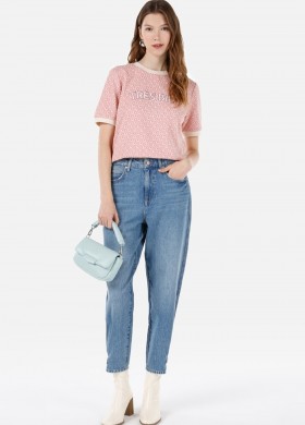 Дънки със стеснен крачол