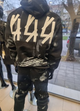 Екип 444 черен