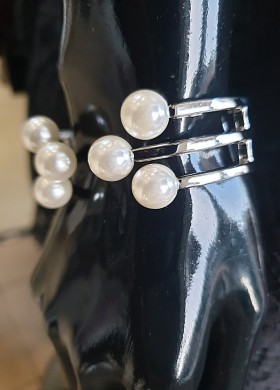 Гривна с перли