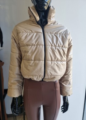 Яке бежово POLY