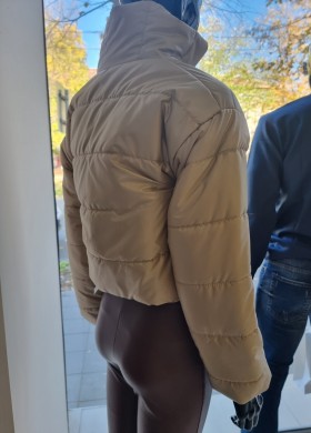 Яке бежово POLY