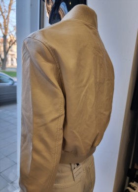 Яке бомбър кожено бежово