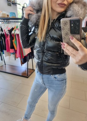 Яке с качулка естествен пух