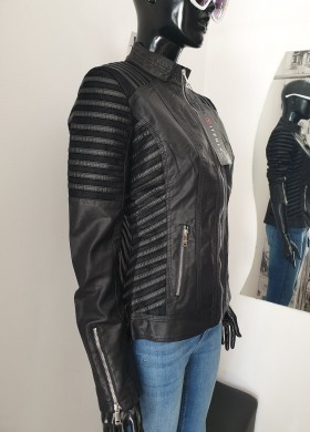 Яке кожа с велур