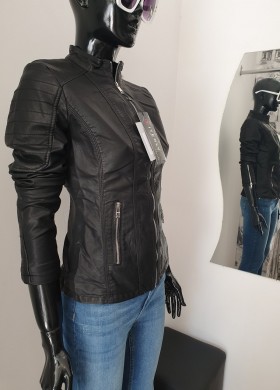 Яке кожено ITENLY черно