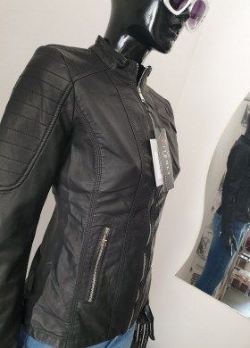 Яке кожено ITENLY черно