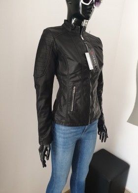 Яке кожено ITENLY черно