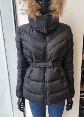 Яке късо с естествен пух