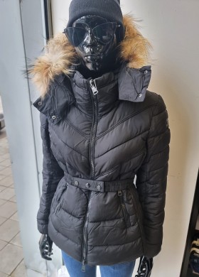 Яке късо с естествен пух