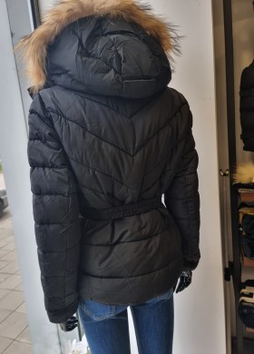 Яке късо с естествен пух