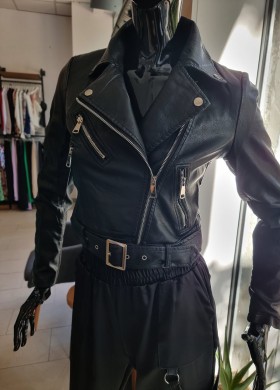 Яке късо кожено