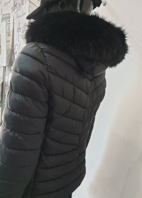 Яке зимно късо с качулка