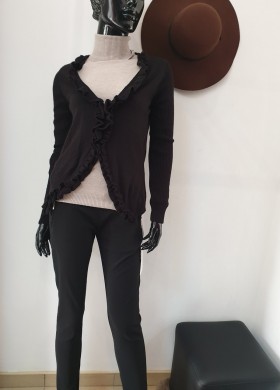 Жилетка черна къдрички