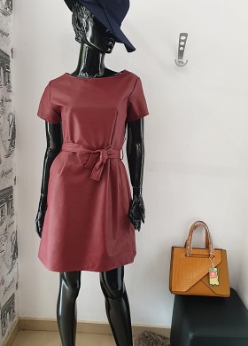 Кожена рокля в бордо