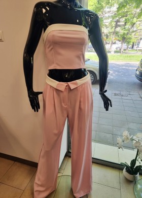 Комплект бюстие с панталон в розово