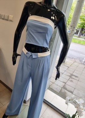 Комплект бюстие с панталон в синьо