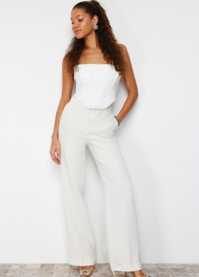 Корсет бял с камъчета