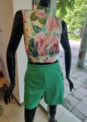 Къс панталон зелен