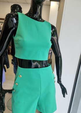 Къс топ в зелено