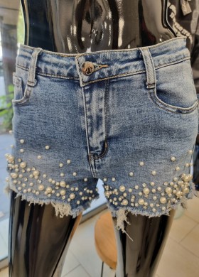 Къси дънки с перли