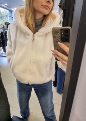 Късо яке пух бяло