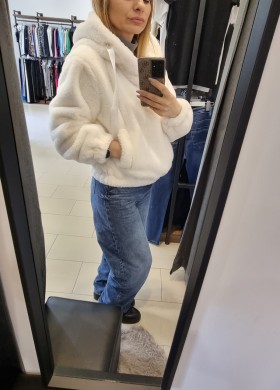 Късо яке пух бяло