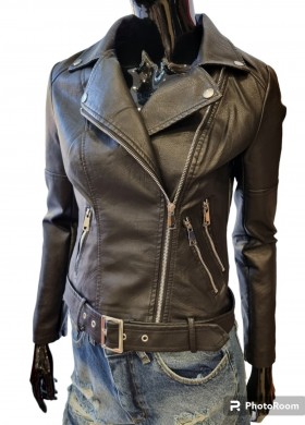 КЪСО КОЖЕНО ЯКЕ ЧЕРНО КОД 2985