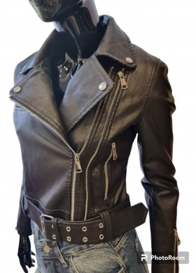 КЪСО КОЖЕНО ЯКЕ ЧЕРНО КОД 5930