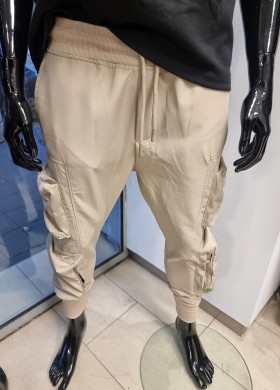 Панталон с джобове бежов